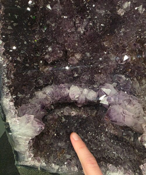 Amethyst Crystal Geode 1158 Premium Queen Grade 9.85kg H34xW18xD13cm - Image 8