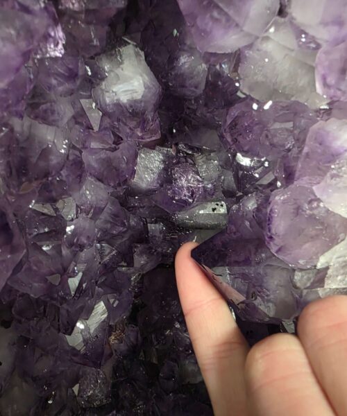Amethyst Crystal Geode 1164 Premium Queen Grade 9.13kg H35xW19xD13cm - Image 6