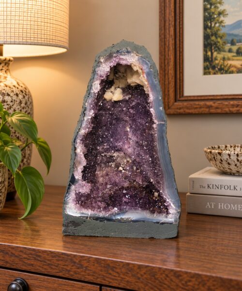 Amethyst Crystal Geode 1165 Premium Queen Grade 10.94kg H38xW22xD12cm