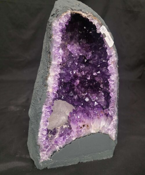 Amethyst Crystal Geode 1167 Premium Queen Grade 14.28kg H38xW21xD18cm - Image 3