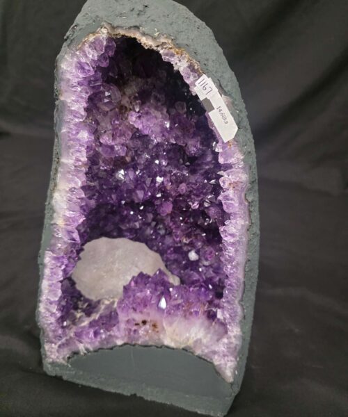 Amethyst Crystal Geode 1167 Premium Queen Grade 14.28kg H38xW21xD18cm - Image 4