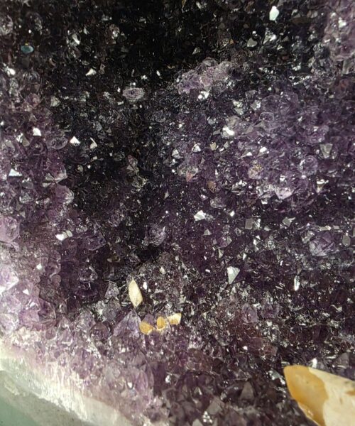 Amethyst Crystal Geode 1168 Premium Queen Grade 13.63kg H29xW22xD20cm - Image 10