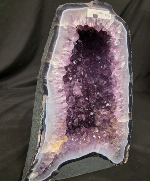Amethyst Crystal Geode 1171 Premium Queen Grade 14.3kg H34xW26xD16cm - Image 3