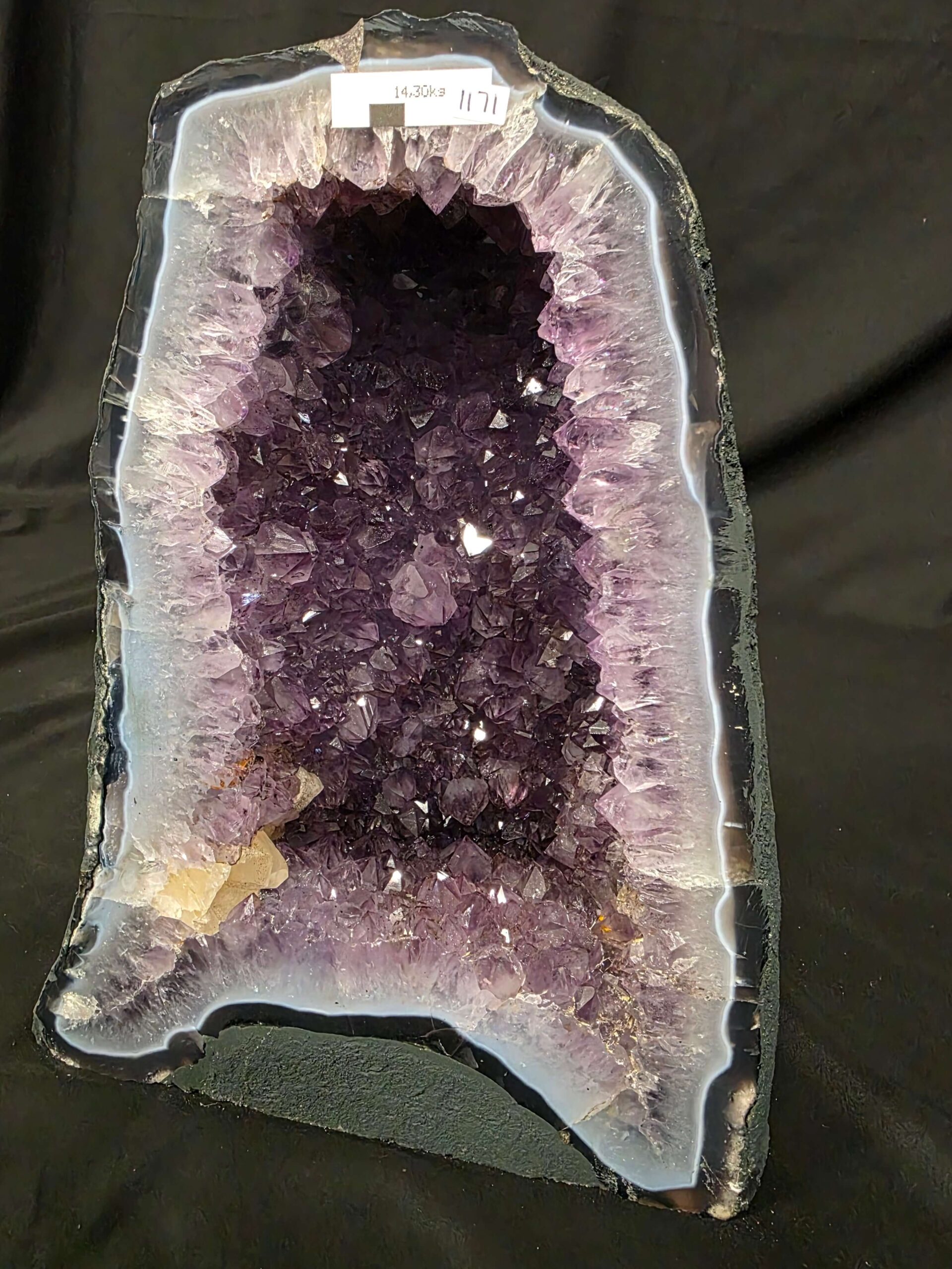 Amethyst Crystal Geode 1171 Premium Queen Grade 14.3kg H34xW26xD16cm - Image 4