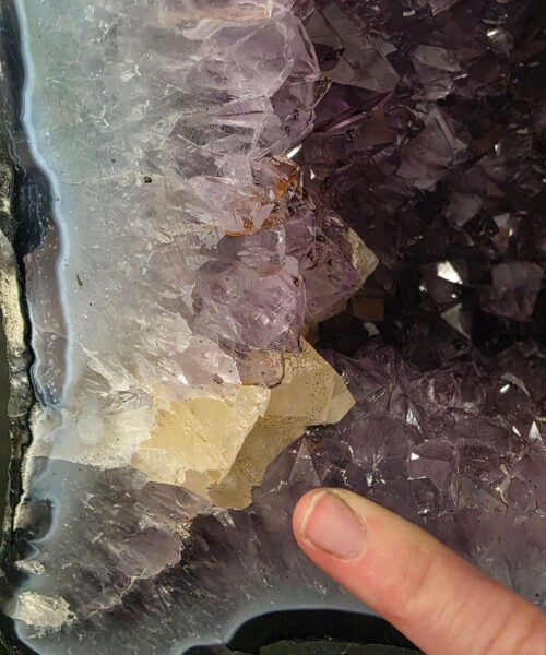 Amethyst Crystal Geode 1171 Premium Queen Grade 14.3kg H34xW26xD16cm - Image 9
