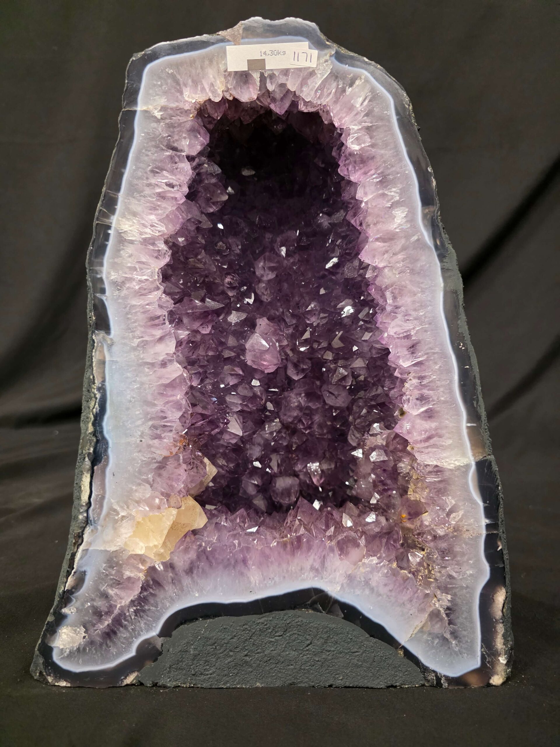 Amethyst Crystal Geode 1171 Premium Queen Grade 14.3kg H34xW26xD16cm - Image 10