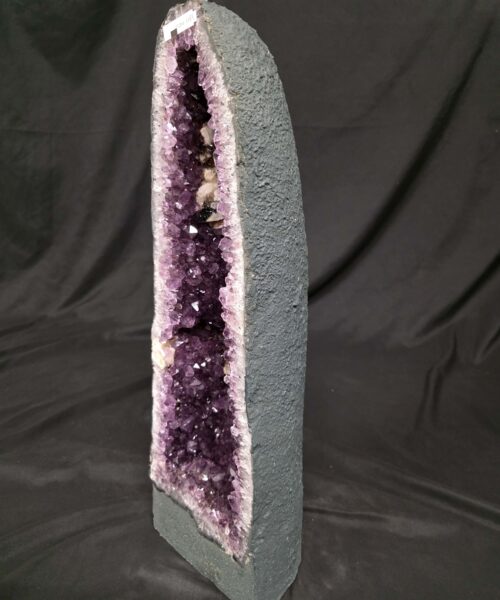 Tall Amethyst Crystal Geode 1189 Premium Queen Grade 17.03kg H59xW19xD13cm - Image 4