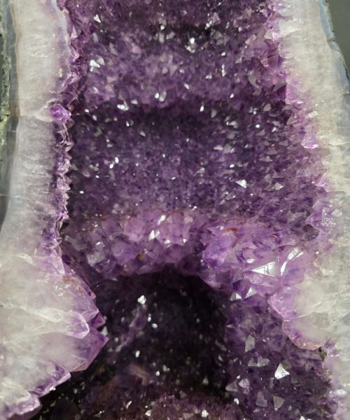 Amethyst Crystal Geode 1190 Premium Queen Grade 17.85kg H50xW23xD16cm - Image 9