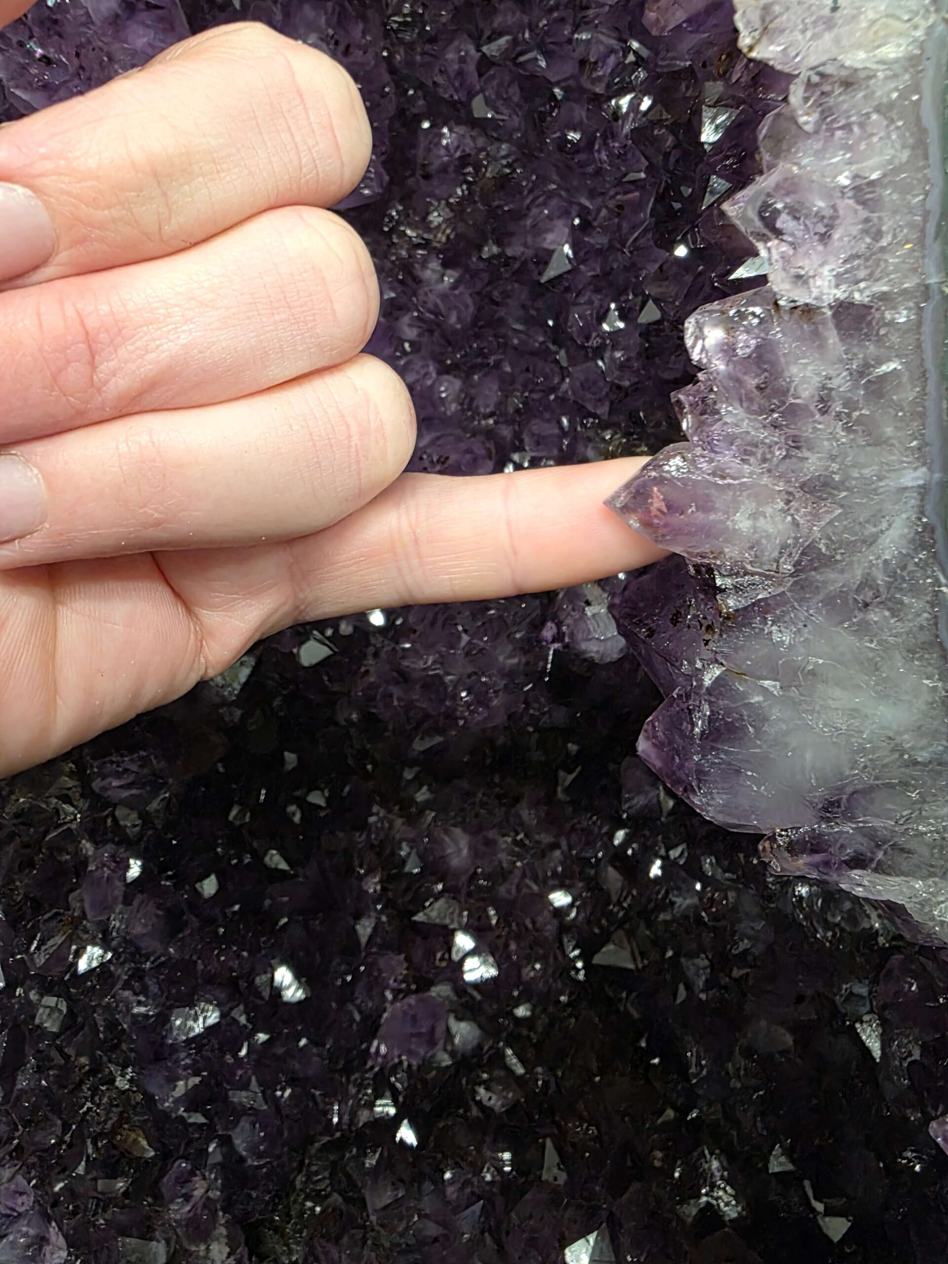 Tall Amethyst Crystal Geode 1193 Premium Queen Grade 20.96kg H59xW23xD17cm - Image 10