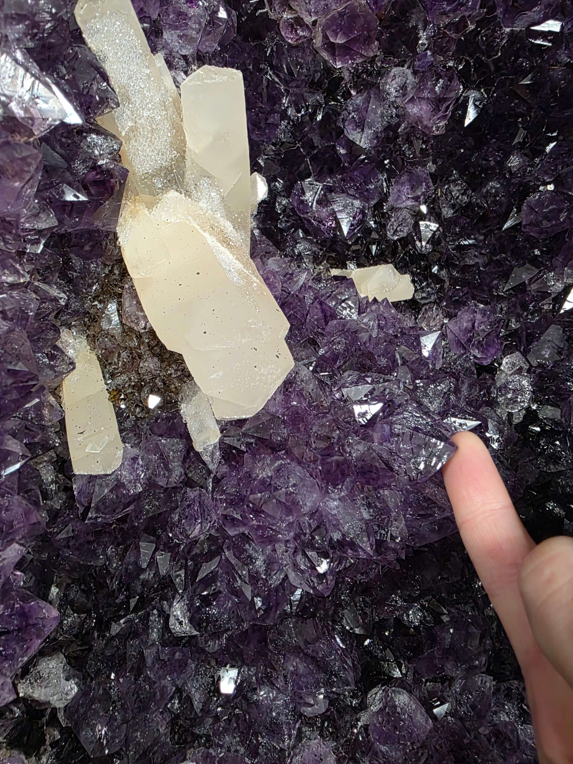 Tall Amethyst Crystal Geode 1205 Premium Queen Grade 38.7kg H65xW29xD17cm - Image 11