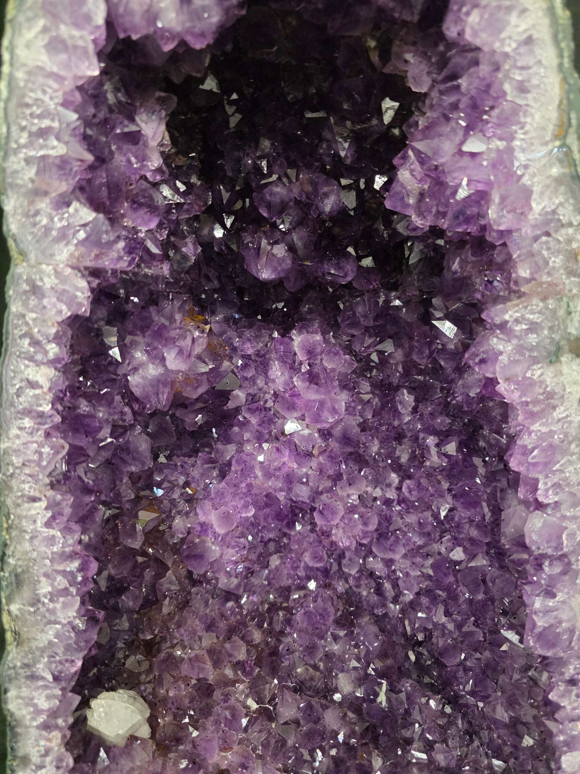 Tall Amethyst Crystal Geode 1206 Premium Queen Grade 31.91kg H51xW30xD18cm - Image 8