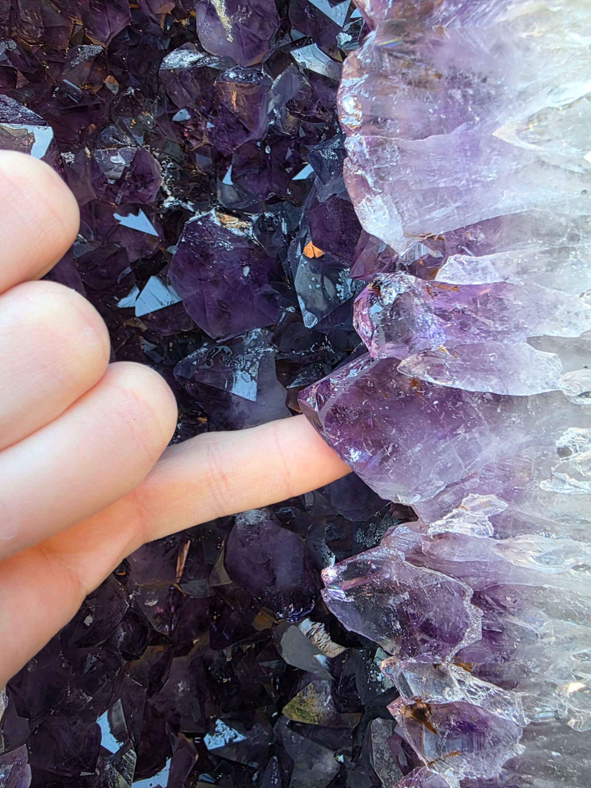 Very Tall Amethyst Crystal Geode 1217 Premium Queen Grade 61kg – H91xW26xD22cm - Image 10