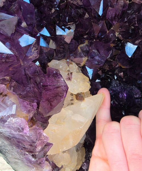 Very Tall Amethyst Crystal Geode 1218 Premium Queen Grade 70kg – H98xW25xD26cm - Image 9