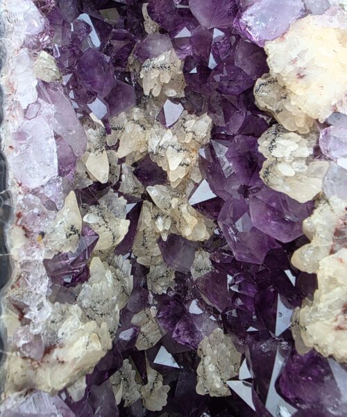 Very Tall Amethyst Crystal Geode 1219 Premium Queen Grade 116kg – H107xW46xD34cm - Image 12