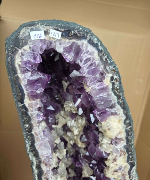 Very Tall Amethyst Crystal Geode 1219 Premium Queen Grade 116kg – H107xW46xD34cm - Image 6