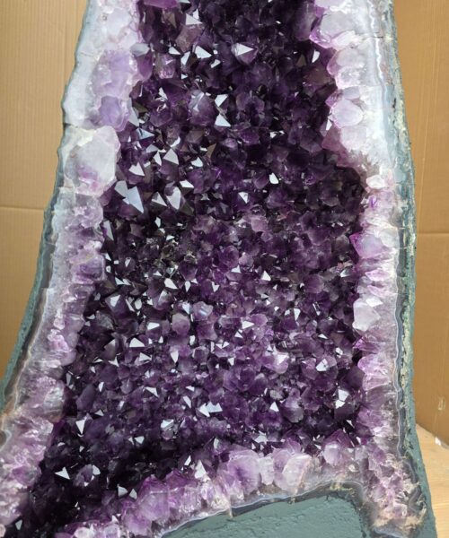 Very Tall Amethyst Crystal Geode 1219 Premium Queen Grade 116kg – H107xW46xD34cm - Image 10