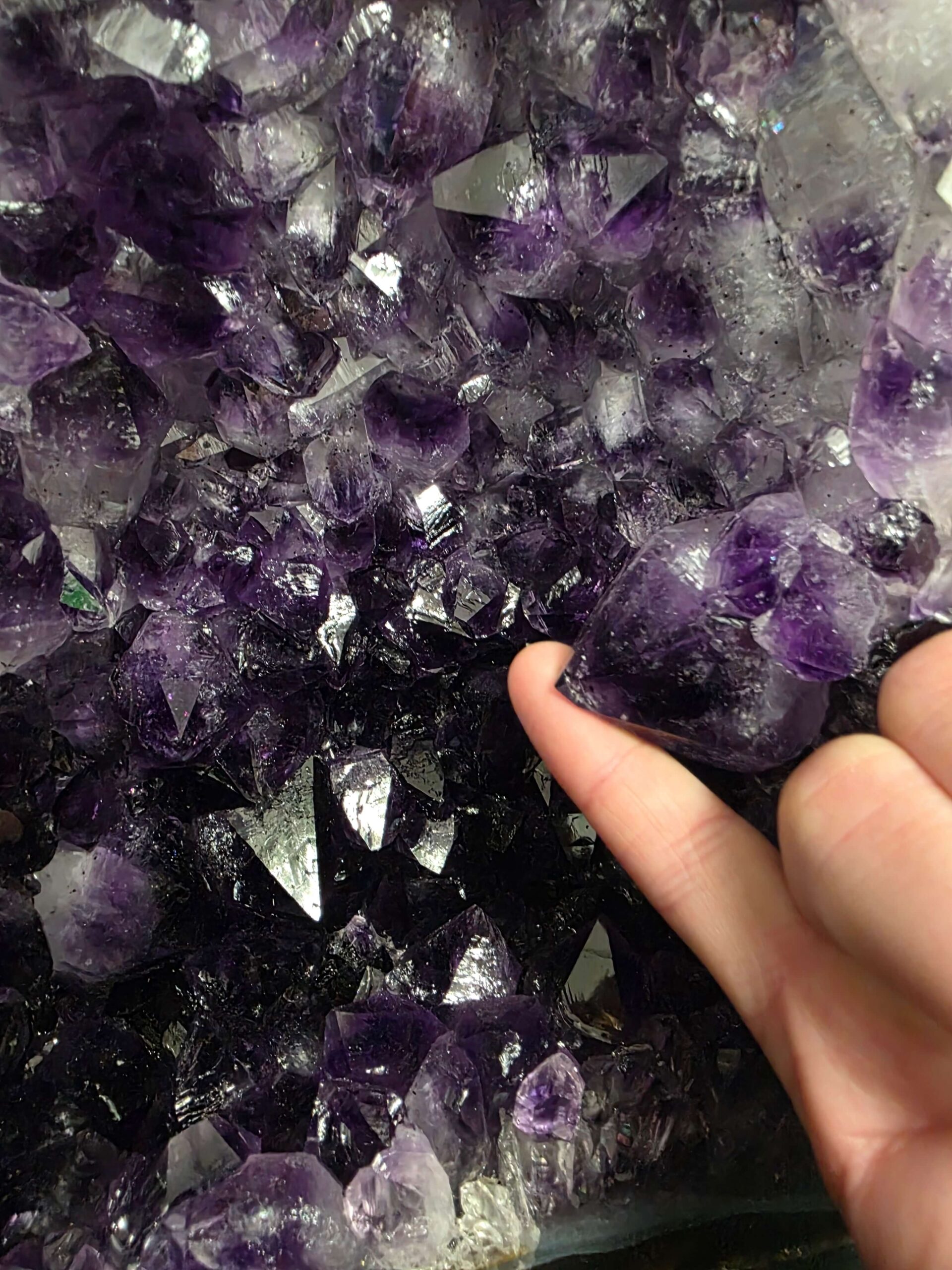 Amethyst Crystal Geode PAIR 1185 & 1186 Premium Queen Grade 16kg each - H39xW24xD17cm - Image 9