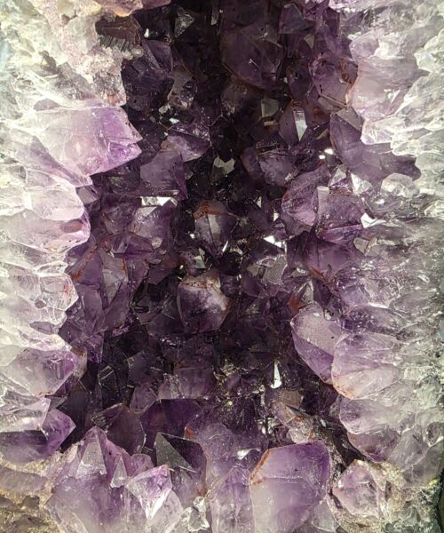 Amethyst Crystal Geode 1151 Premium Queen Grade 7.55kg H34xW18xD10cm - Image 9