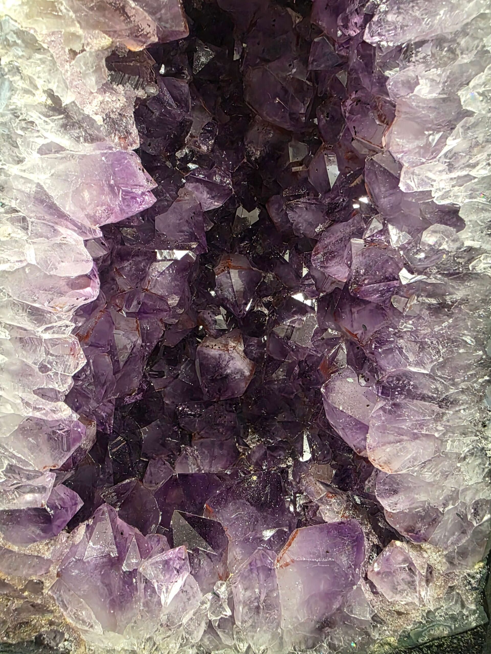Amethyst Crystal Geode 1151 Premium Queen Grade 7.55kg H34xW18xD10cm - Image 9