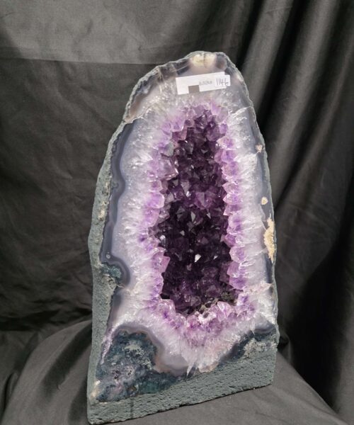 Amethyst Crystal Geode 1146 Premium Queen Grade 6.83kg H32xW19xD12cm - Image 3
