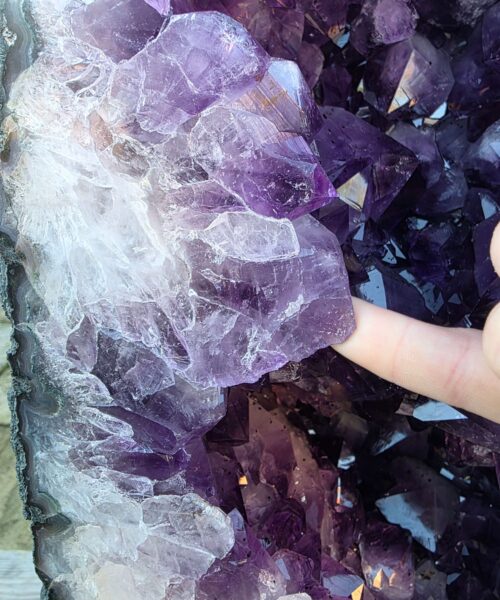 Very Tall Amethyst Crystal Geode 1215 Premium Queen Grade 134kg H109xW31xD32cm - Image 5