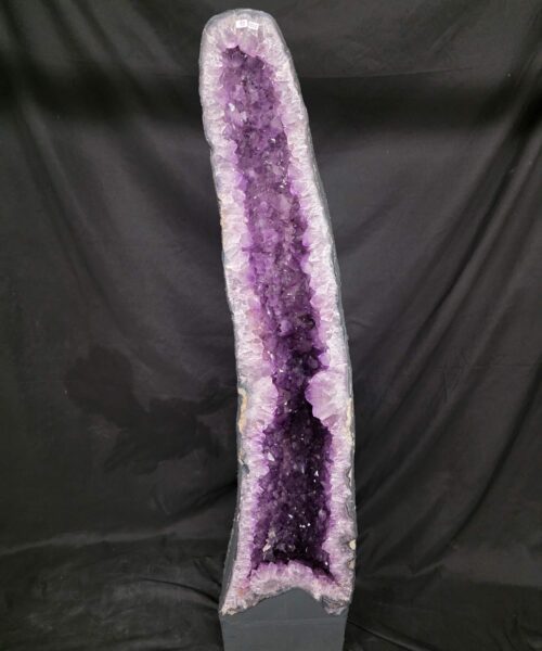 Very Tall Amethyst Crystal Geode 1228 Premium Queen Grade 90kg 116xW24xD31cm - Image 12