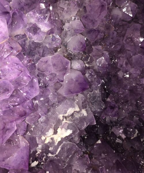 Very Tall Amethyst Crystal Geode 1228 Premium Queen Grade 90kg 116xW24xD31cm - Image 3
