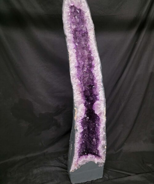 Very Tall Amethyst Crystal Geode 1228 Premium Queen Grade 90kg 116xW24xD31cm - Image 11