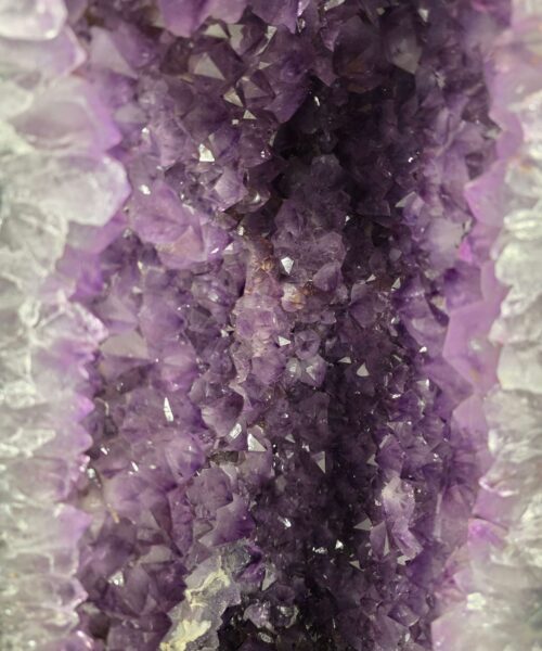 Very Tall Amethyst Crystal Geode 1228 Premium Queen Grade 90kg 116xW24xD31cm - Image 4