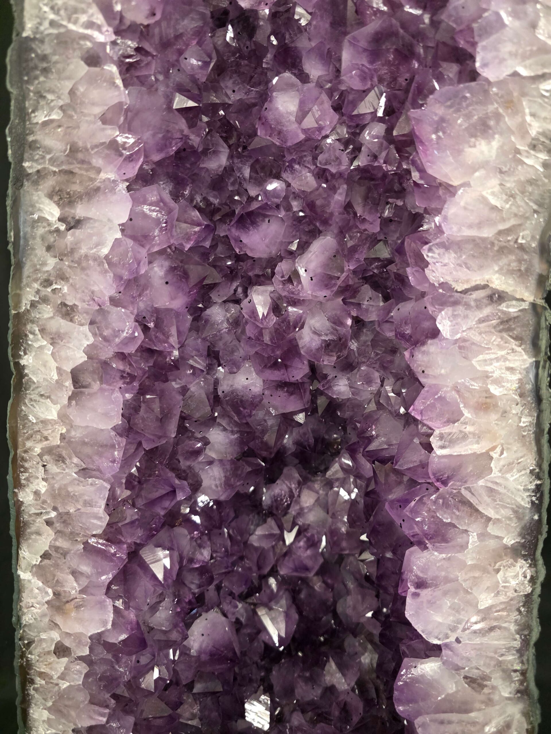 Very Tall Amethyst Crystal Geode 1229 Premium Queen Grade 60kg H80xW27xD25cm - Image 5