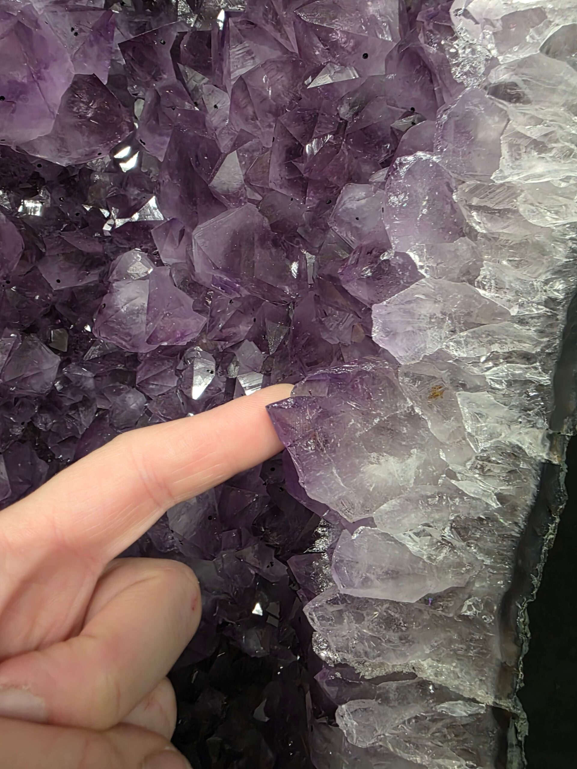 Very Tall Amethyst Crystal Geode 1229 Premium Queen Grade 60kg H80xW27xD25cm - Image 3