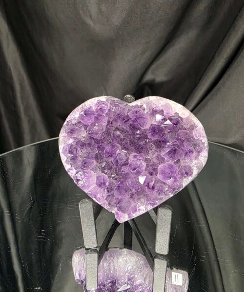 Amethyst Heart on Stand 11 Purple Quartz Geode Crystal Gift 525g - H10xW10xD6cm - Image 2