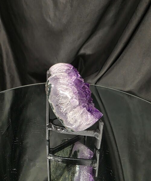 Amethyst Heart on Stand 11 Purple Quartz Geode Crystal Gift 525g - H10xW10xD6cm - Image 3
