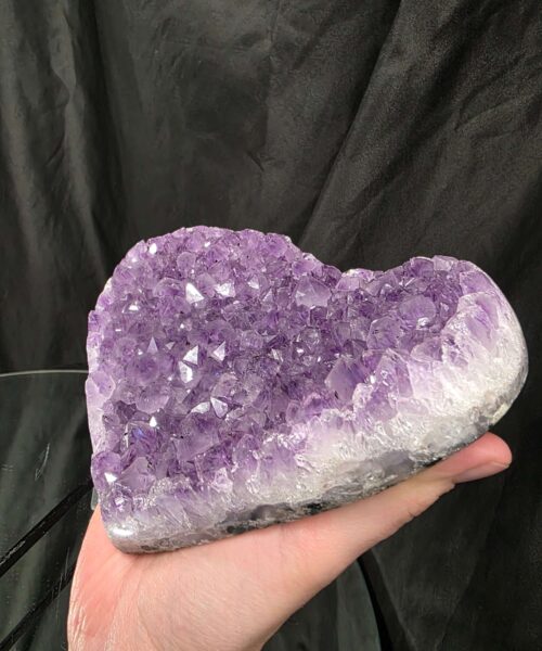 Amethyst Heart on Stand 12 Purple Quartz Geode Crystal Gift 1.243g - H15xW17xD10cm - Image 7