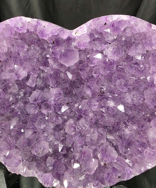 Amethyst Heart on Stand 12 Purple Quartz Geode Crystal Gift 1.243g - H15xW17xD10cm - Image 9