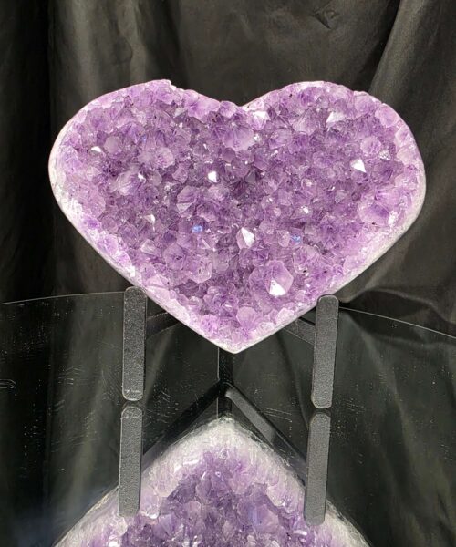 Amethyst Heart on Stand 12 Purple Quartz Geode Crystal Gift 1.243g - H15xW17xD10cm - Image 10
