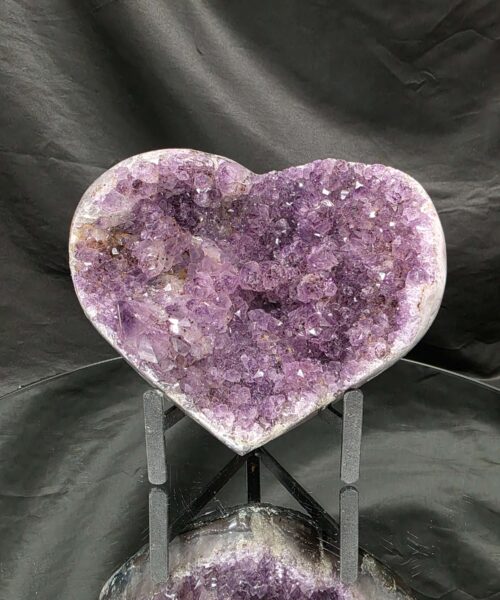Huge Amethyst Heart on Stand 16 Purple Quartz Geode Crystal Gift 2.119g - H16xW18xD10cm - Image 9