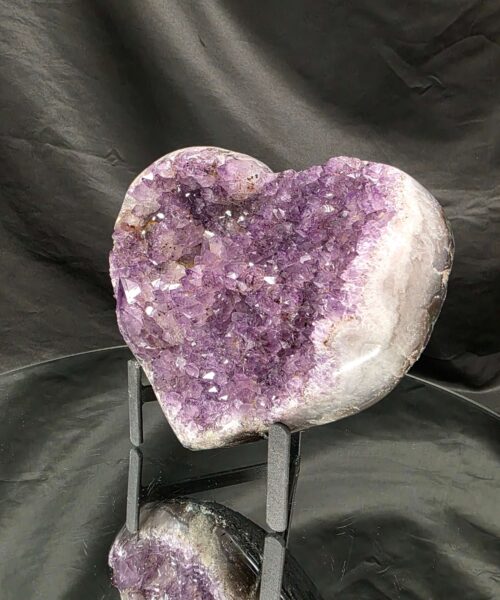 Huge Amethyst Heart on Stand 16 Purple Quartz Geode Crystal Gift 2.119g - H16xW18xD10cm - Image 7