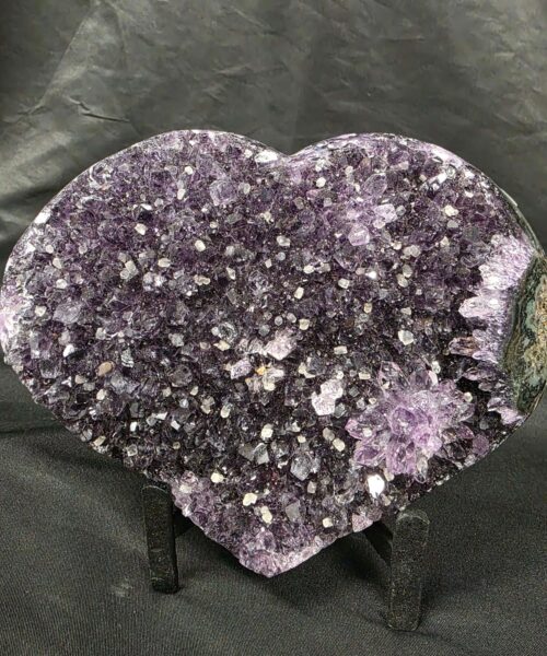 Amethyst Heart on Stand 18 Purple Quartz Geode Crystal Gift 1.044g - H13xW16xD6cm - Image 3