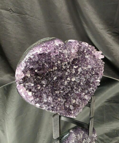 Amethyst Heart on Stand 19 Purple Quartz Geode Crystal Gift 691g - H13xW15xD6cm - Image 9