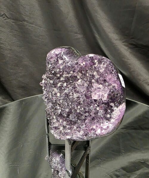Amethyst Heart on Stand 19 Purple Quartz Geode Crystal Gift 691g - H13xW15xD6cm - Image 8