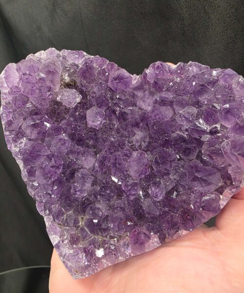 Amethyst Heart on Stand 20 Purple Quartz Geode Crystal Gift 619g - H12xW12xD6cm - Image 5