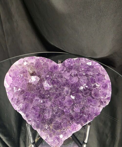 Amethyst Heart on Stand 20 Purple Quartz Geode Crystal Gift 619g - H12xW12xD6cm - Image 3