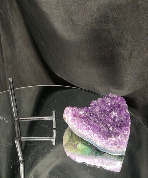 Alternative view of Amethyst Heart on Stand 20 Purple Quartz Geode Crystal Gift 619g - H12xW12xD6cm