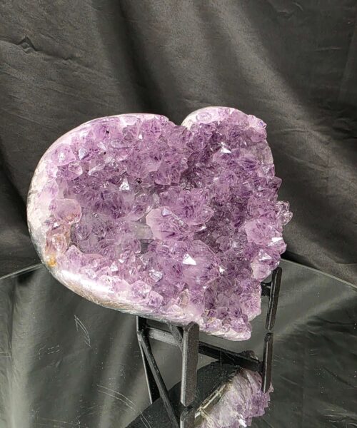 Huge Amethyst Heart on Stand 22 Purple Quartz Geode Crystal Gift 1.552g - H15xW19xD10cm - Image 9