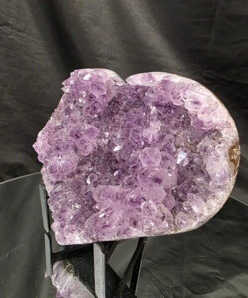 Huge Amethyst Heart on Stand 22 Purple Quartz Geode Crystal Gift 1.552g - H15xW19xD10cm - Image 8