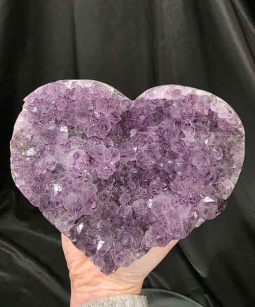 Huge Amethyst Heart on Stand 22 Purple Quartz Geode Crystal Gift 1.552g - H15xW19xD10cm - Image 6