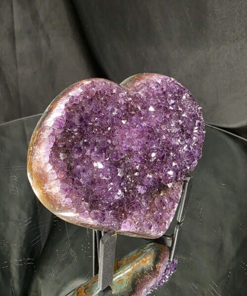 Amethyst Heart on Stand 3 Purple Quartz Geode Crystal Gift 571g - H11xW12xD6cm - Image 9