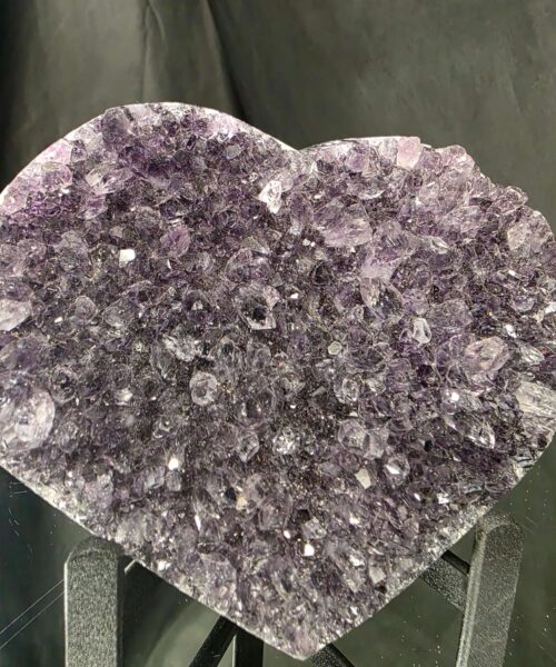 Amethyst Heart on Stand 4 Purple Quartz Geode Crystal Gift 581g - H11xW13xD6cm - Image 3