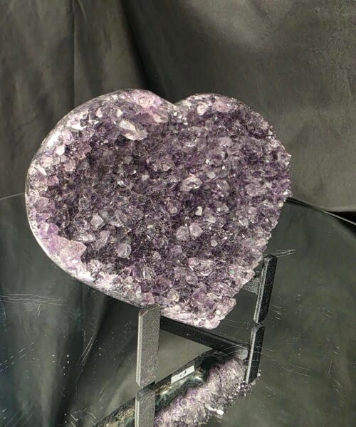 Amethyst Heart on Stand 6 Purple Quartz Geode Crystal Gift 591g - H12xW14xD6cm - Image 8